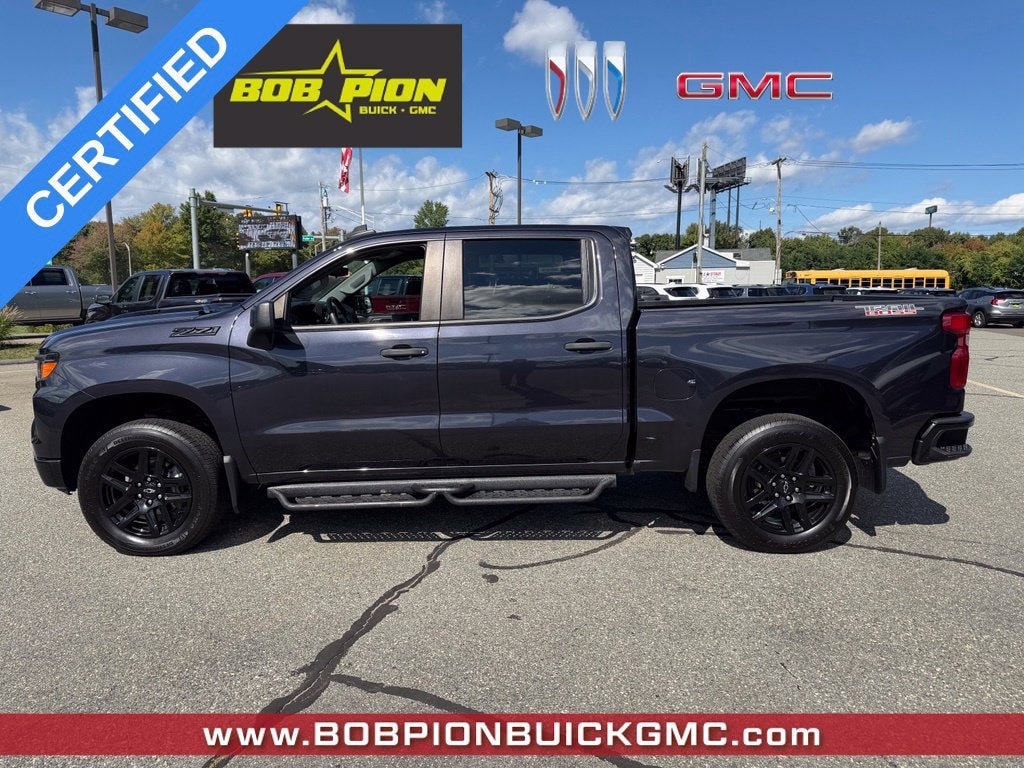 Certified 2024 Chevrolet Silverado 1500 Custom Trail Boss w/ LPO, Dark Essentials Package AWD/4WD image 3