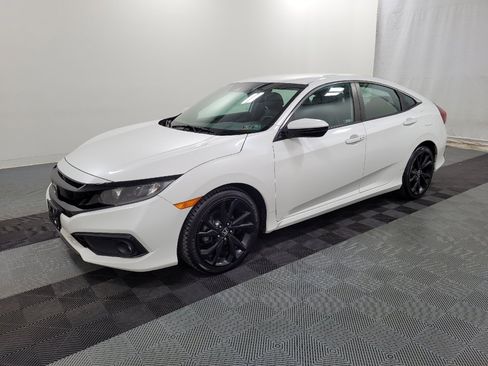 Used 2020 Honda Civic Sport image 2