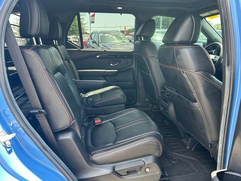 Used 2024 Honda Pilot TrailSport image 14