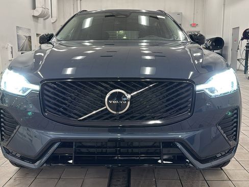 Used 2026 Volvo XC60 B5 Core w/ Climate Package image 10