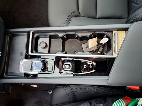New 2026 Volvo XC60 B5 Plus w/ Climate Package AWD/4WD image 23