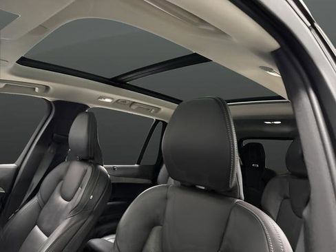 Used 2024 Volvo XC90 T8 Ultimate w/ Protection Package Premier image 7