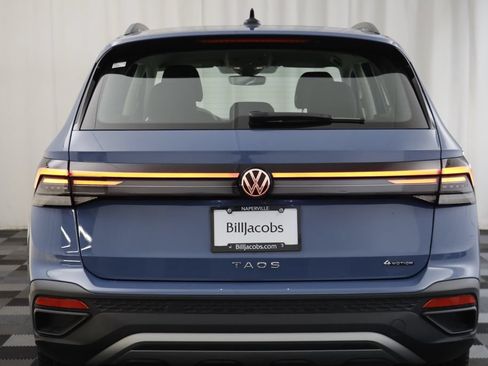 Used 2025 Volkswagen Taos S AWD/4WD image 15