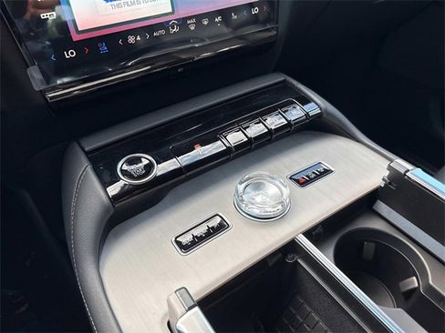 New 2025 Lincoln Navigator Reserve w/ Jet Appearance Package image 31