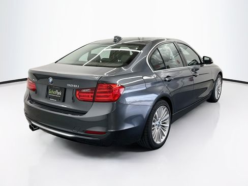 Used 2013 BMW 328i xDrive Sedan AWD/4WD image 9
