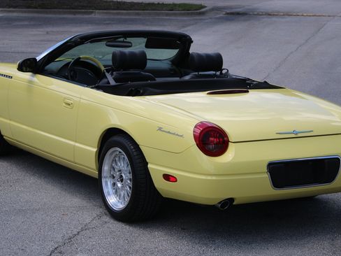 Used 2002 Ford Thunderbird RWD image 13