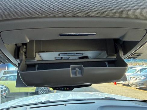 Used 2019 Chevrolet Suburban LT image 29