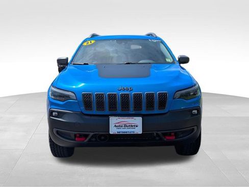 Used 2021 Jeep Cherokee Trailhawk w/ Comfort/Convenience Group AWD/4WD image 2