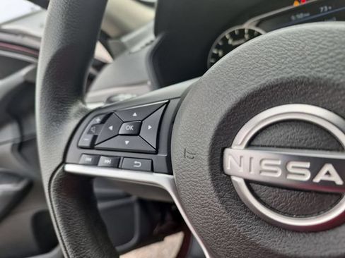 Used 2024 Nissan Altima 2.5 SV FWD image 20