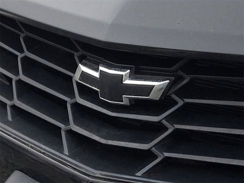 Used 2021 Chevrolet Camaro LT image 11