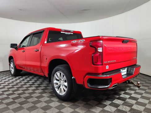 Used 2019 Chevrolet Silverado 1500 Custom w/ Custom Convenience Package AWD/4WD image 5