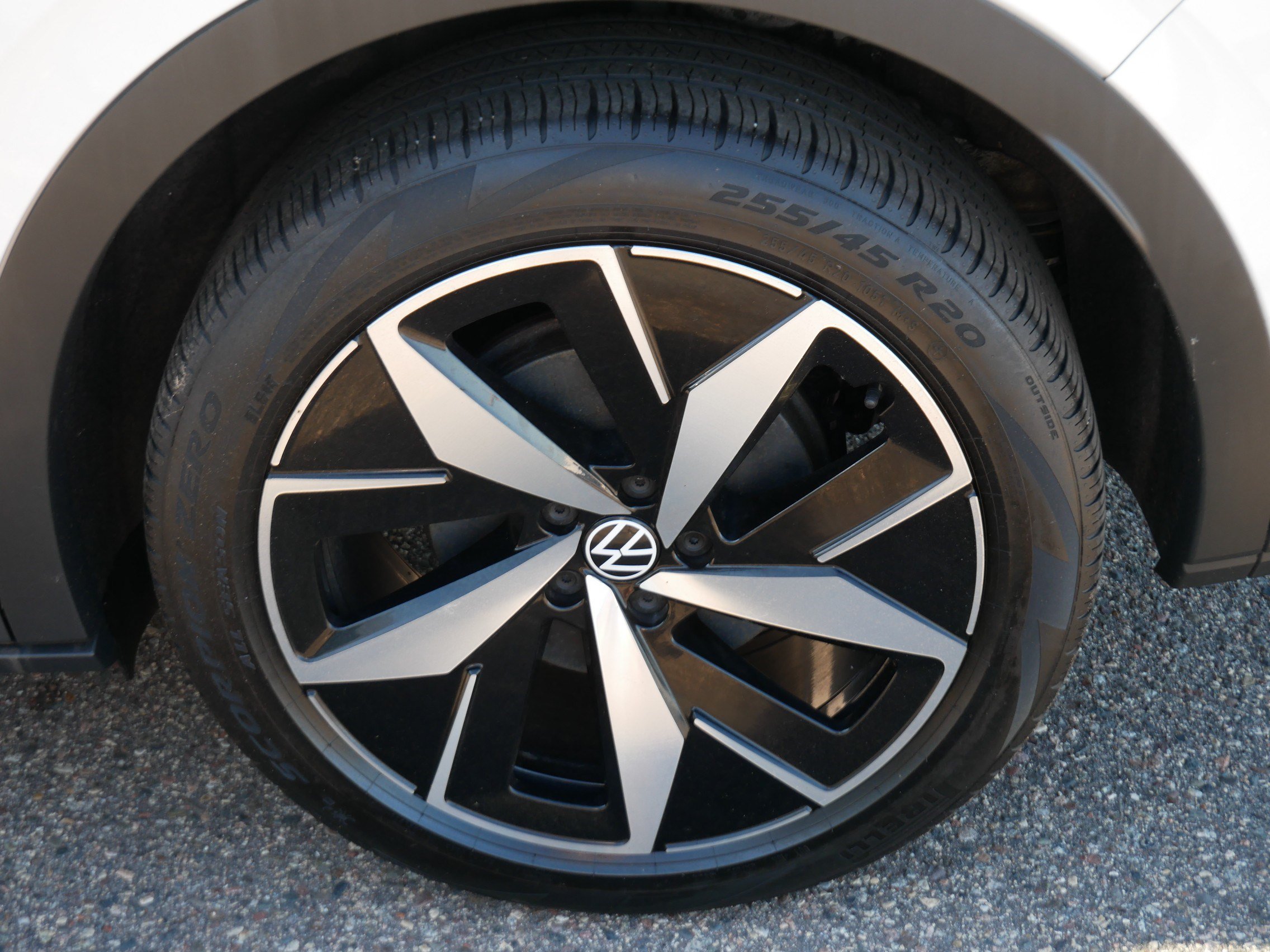 Used 2023 Volkswagen ID.4 Pro S AWD/4WD image 14