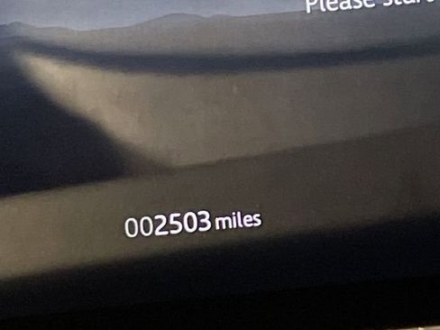 Used 2026 Land Rover Range Rover Velar Autobiography image 10