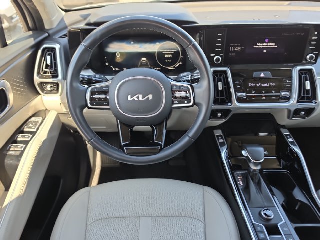 Certified 2023 Kia Sorento SX FWD image 9