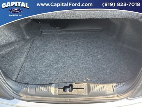 Used 2016 Ford Mustang GT Premium RWD image 16