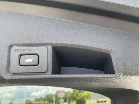 Used 2023 Acura RDX w/ Technology Package FWD image 12