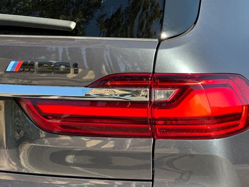 Used 2019 BMW X7 xDrive50i w/ M Sport Package AWD/4WD image 27