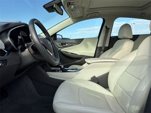 Used 2024 Chevrolet Malibu LT image 11