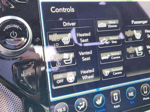 Used 2021 RAM 1500 Limited w/ Night Edition image 26