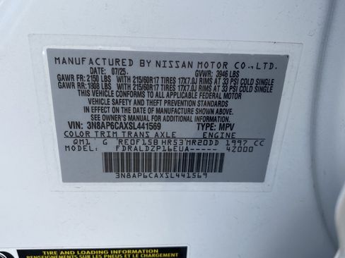 Used 2025 Nissan Kicks SV FWD image 32