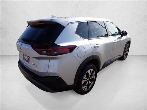Used 2021 Nissan Rogue SV AWD/4WD image 4