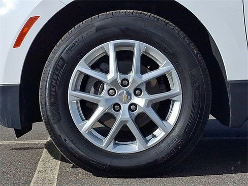 Certified 2024 Chevrolet Equinox LT image 7