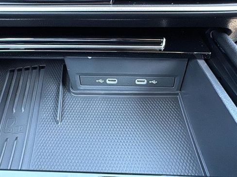 New 2026 Volkswagen Atlas Peak Edition AWD/4WD image 25