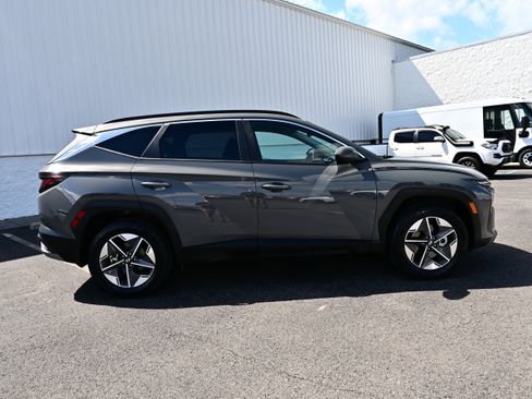 Used 2025 Hyundai Tucson SEL AWD/4WD image 5