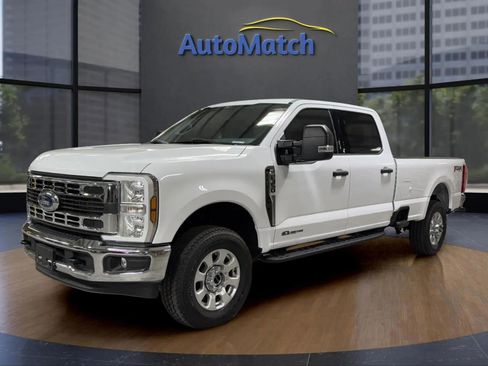 Used 2024 Ford F350 XLT w/ FX4 Off-Road Package image 6