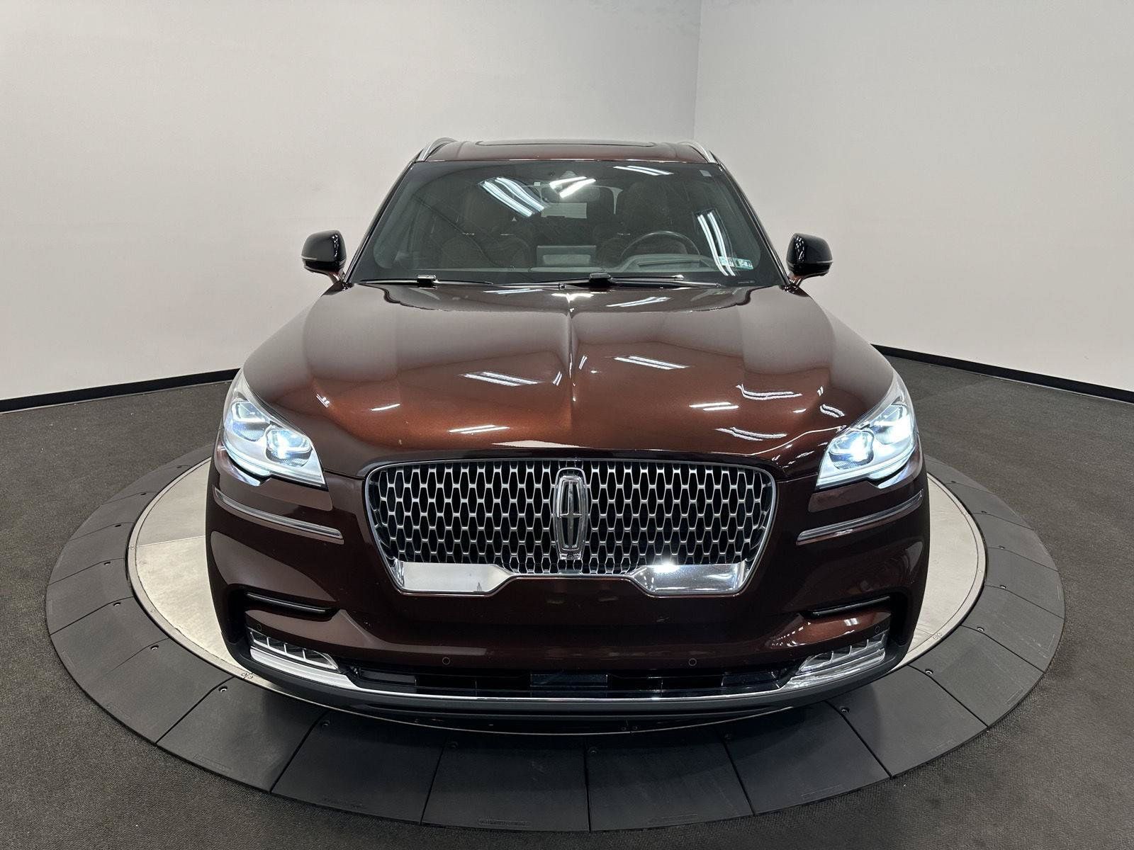 Used 2020 Lincoln Aviator Reserve w/ Equipment Group 202A AWD/4WD image 3