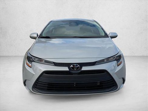 Certified 2023 Toyota Corolla LE image 2