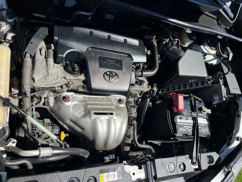 Used 2018 Toyota RAV4 XLE w/ Plus Extra Value Package image 3