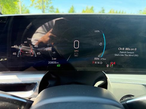 Used 2024 Cadillac Lyriq Sport AWD/4WD image 19