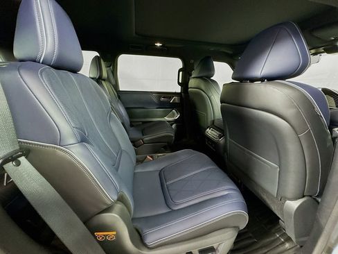 New 2026 INFINITI QX80 SPORT w/ Sport Exterior Package image 37