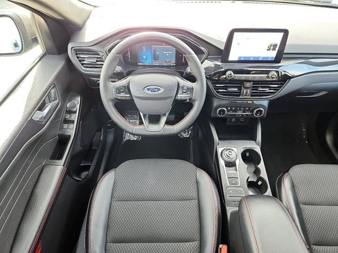 Used 2025 Ford Escape ST-Line w/ Cold Weather Package image 12