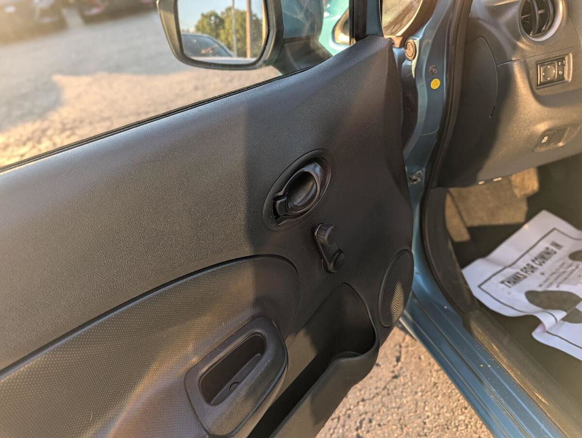 Used 2016 Nissan Versa Note S Plus FWD image 24