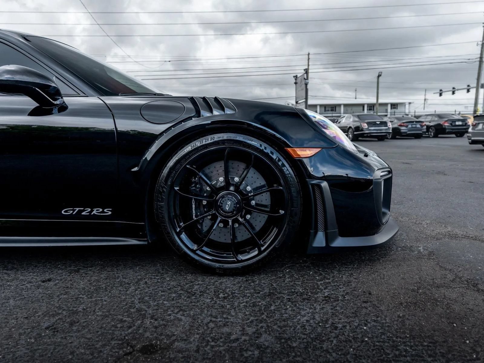 Used 2018 Porsche 911 GT2 RS RWD image 12