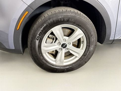 Certified 2023 Kia Sorento LX AWD/4WD image 28