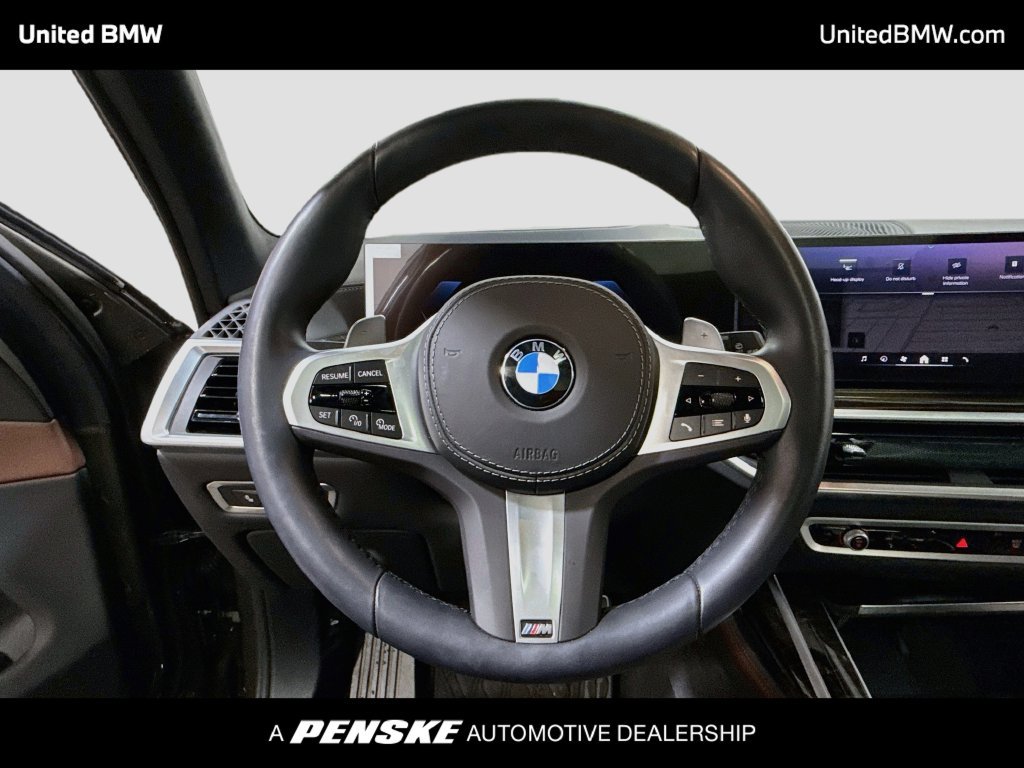 Used 2025 BMW X7 xDrive40i w/ M Sport Package AWD/4WD image 13