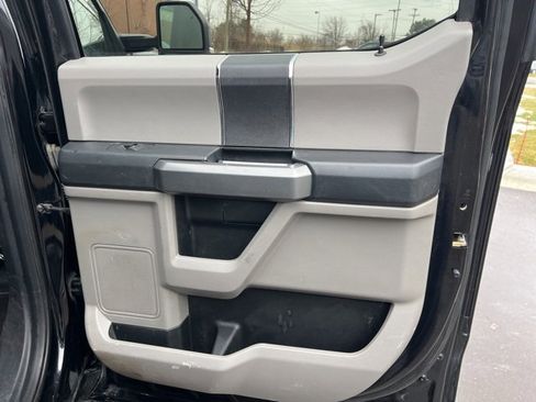 Used 2016 Ford F150 XLT w/ Equipment Group 301A Mid image 12