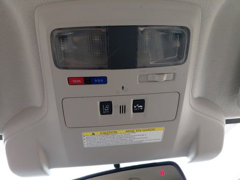 Used 2016 Subaru Crosstrek 2.0i Premium image 23