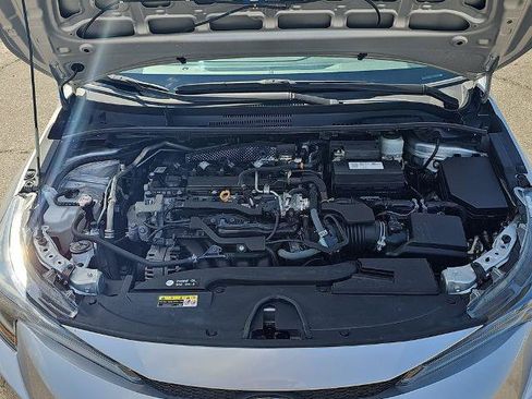 Used 2024 Toyota Corolla LE FWD image 29