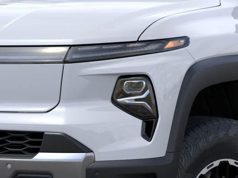 New 2026 Chevrolet Silverado EV Trail Boss image 10