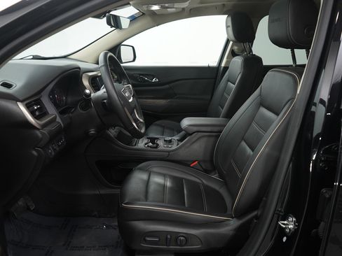 Used 2023 GMC Acadia Denali image 15