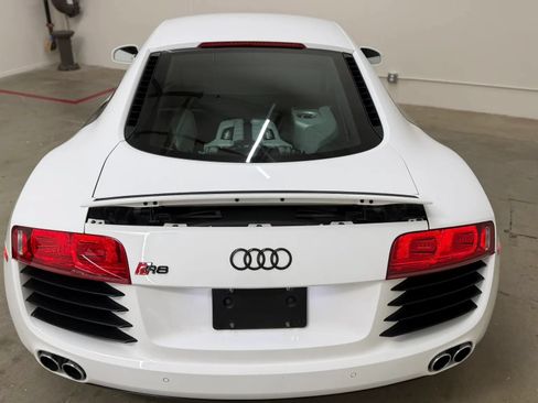 Used 2012 Audi R8 V8 AWD/4WD image 6
