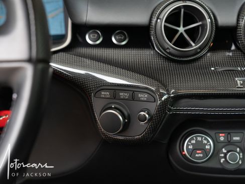 Used 2015 Ferrari F12 Berlinetta image 28