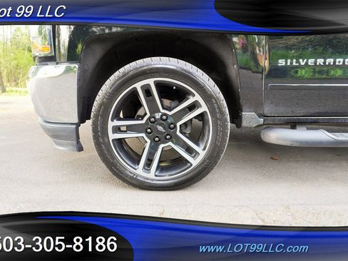 Used 2017 Chevrolet Silverado 1500 LT w/ LPO, Black Pack AWD/4WD image 3