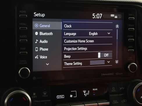 Used 2022 Toyota Highlander XSE image 36