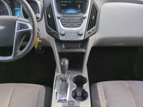 Used 2017 Chevrolet Equinox LT FWD image 18