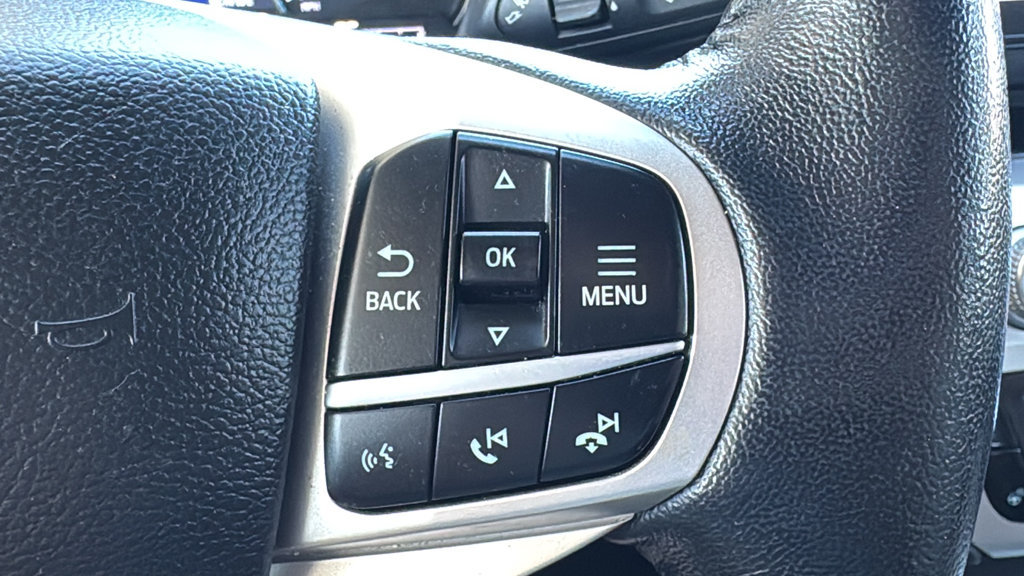 Certified 2022 Ford Explorer XLT w/ Equipment Group 202A RWD image 13